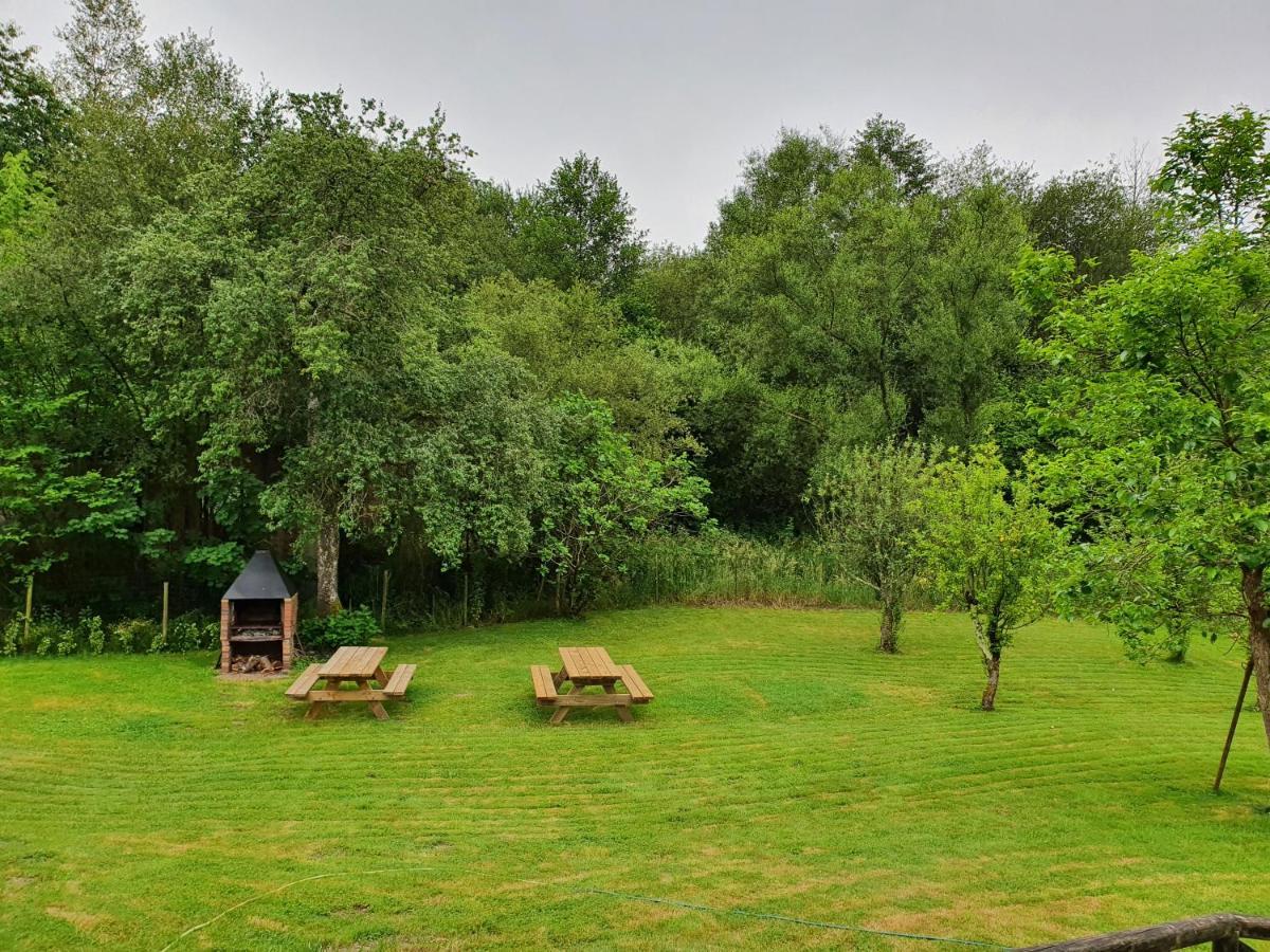 Alojamiento Con Jardin Y Barbacoa กังกัส เด โอนิส ภายนอก รูปภาพ