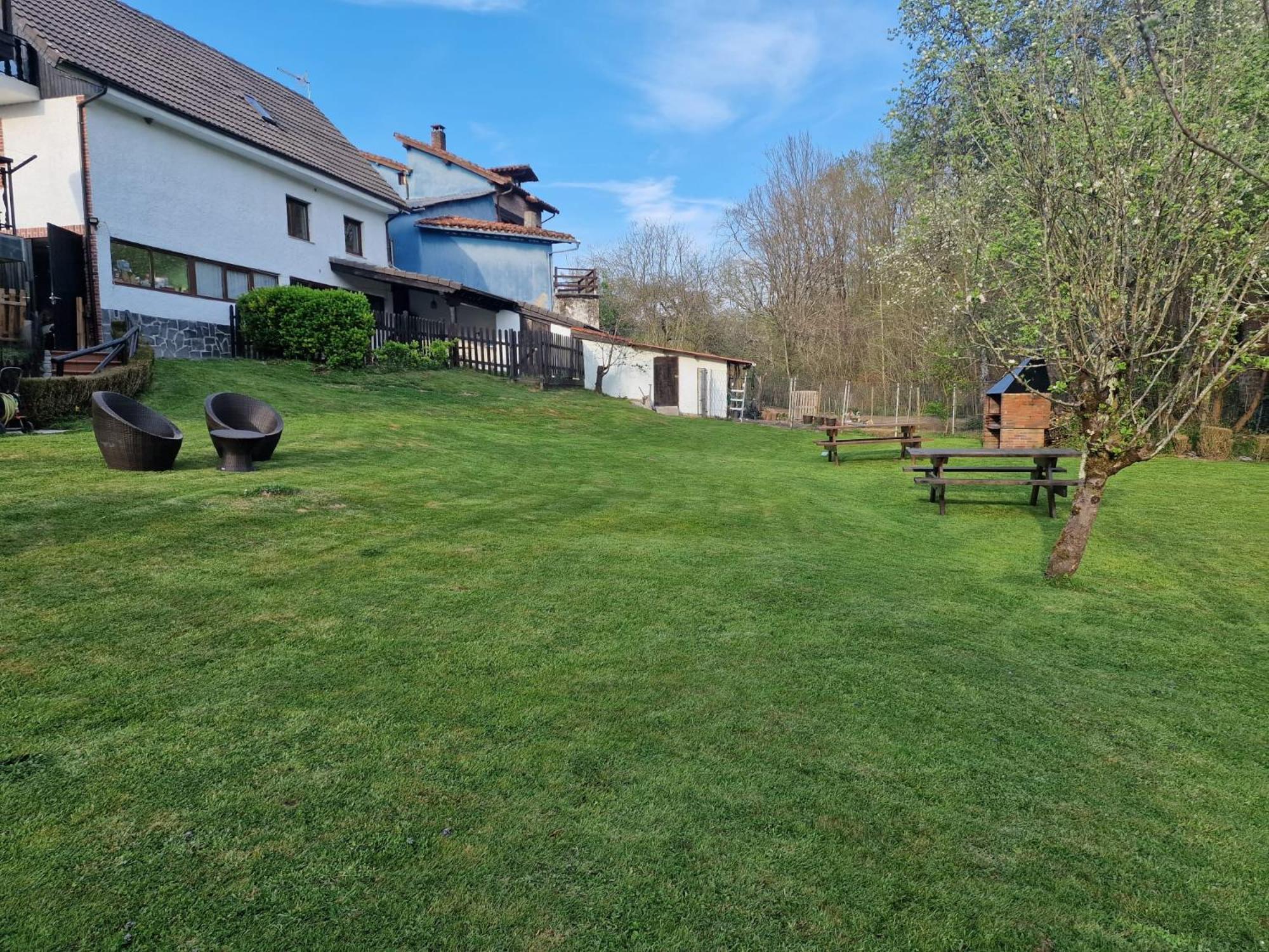Alojamiento Con Jardin Y Barbacoa กังกัส เด โอนิส ภายนอก รูปภาพ